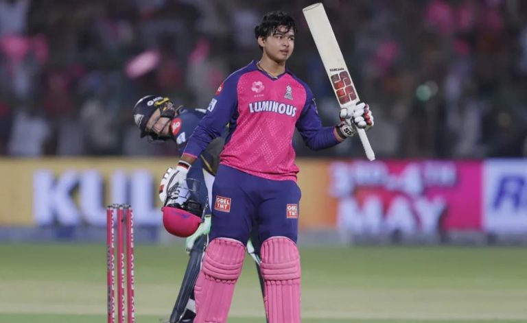 List of Batsmen to Hit First Ball 6 On IPL Debut